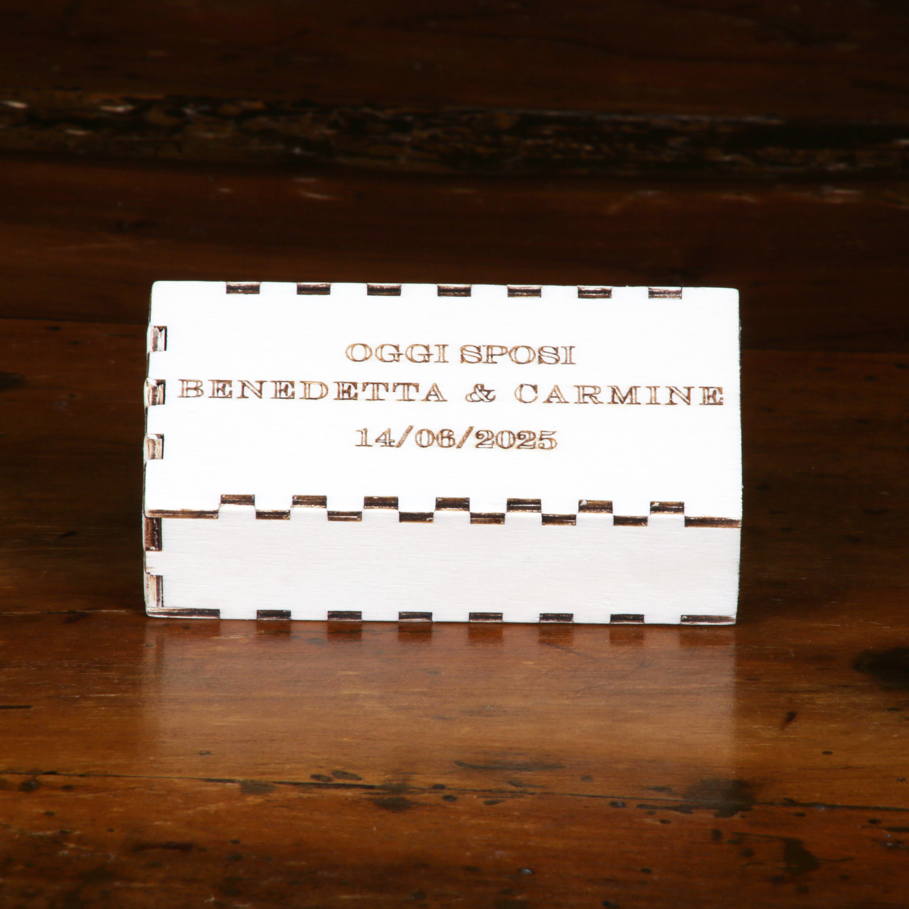 Scatolina a cassetto per chiavetta usb